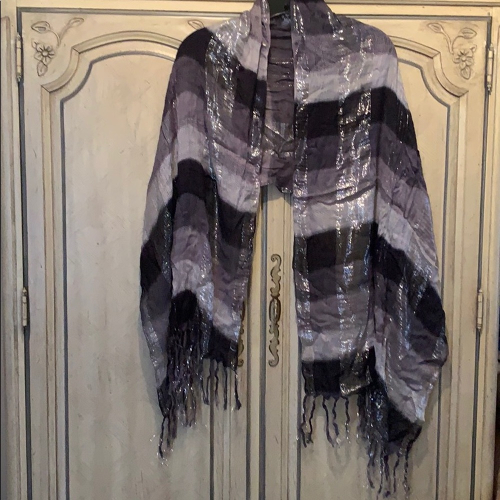 Grey and silver fringe scarf